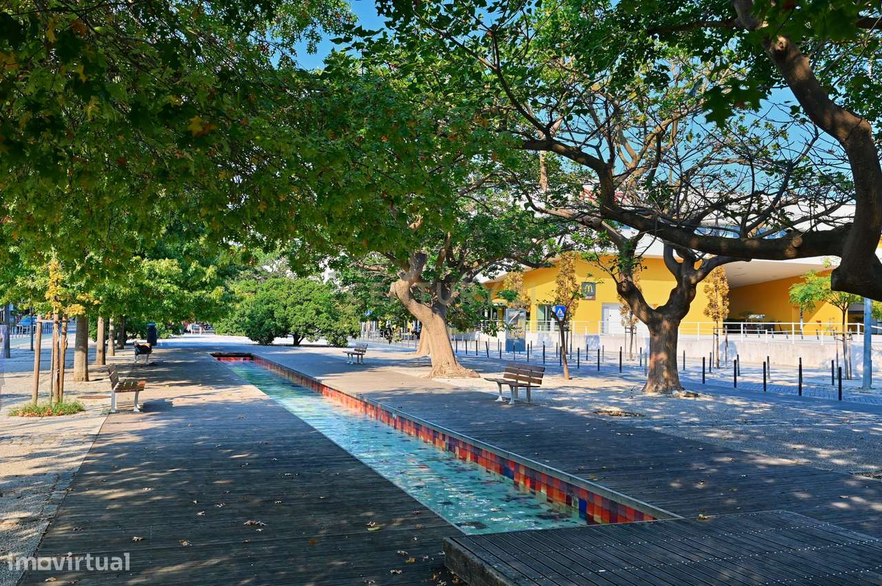 Trespasse de Restaurante (270 m2 + 2 esplanadas + 9 lugares de estacio-34