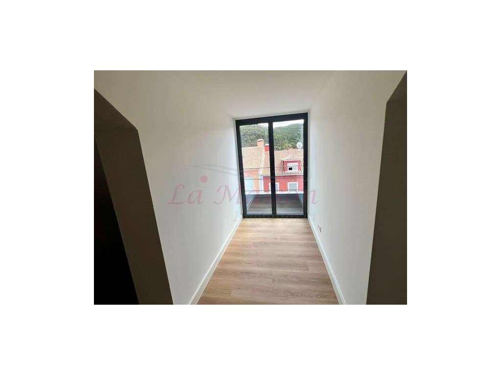 3 Apartamentos T2+1-31