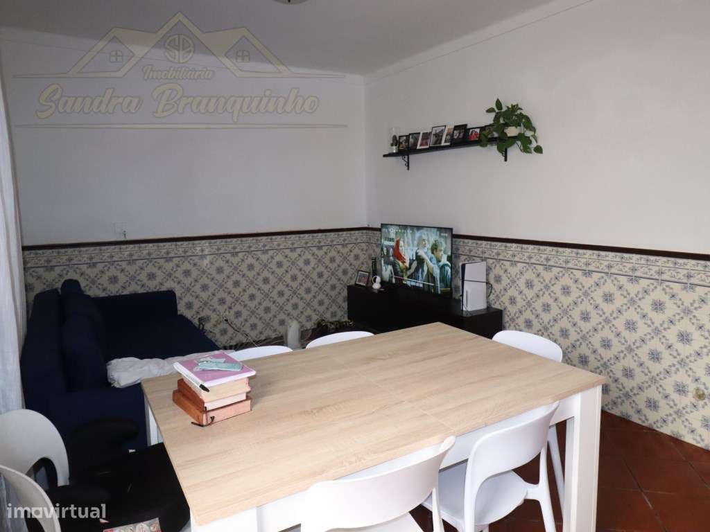 Apartamento T2 com terraço-16