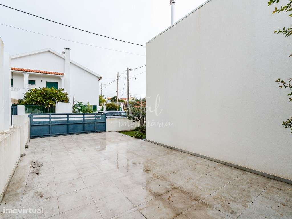 Moradia V2 Térrea a 10 minutos da Praia-22