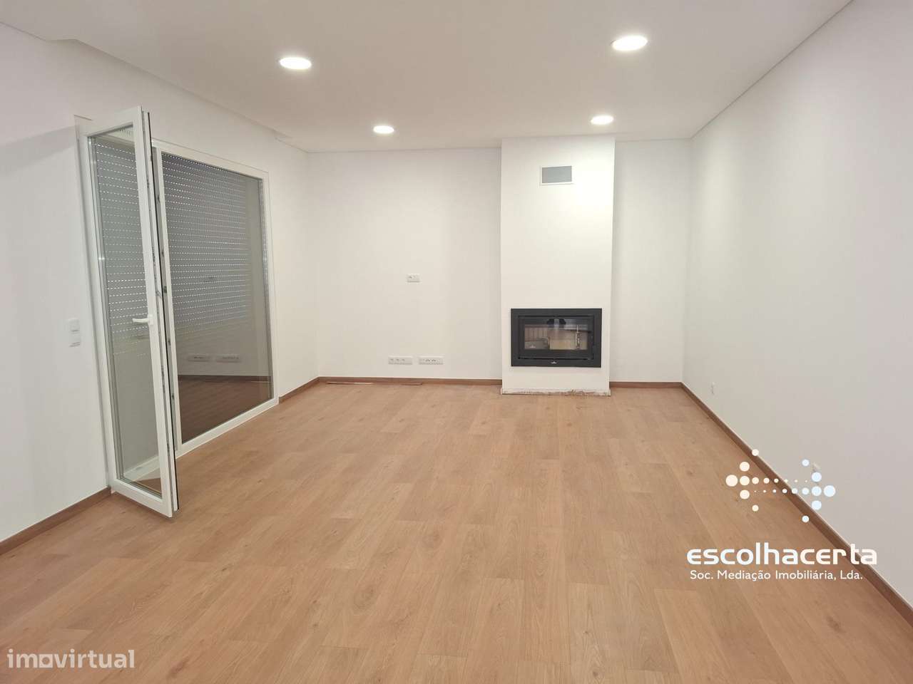 Moradia Térrea T4 Nova com Piscina Brejos Azeitão-51