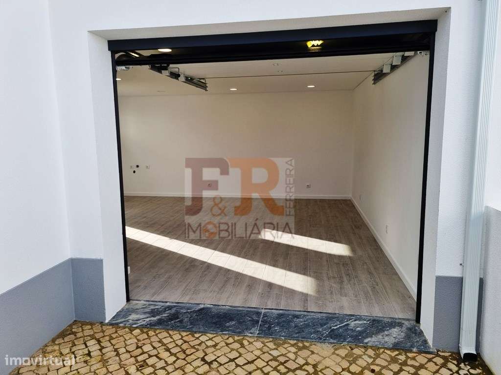 Moradia T3 com Garagem. Pinhal do General. Fernão Ferro - Grande imagem: 5/16