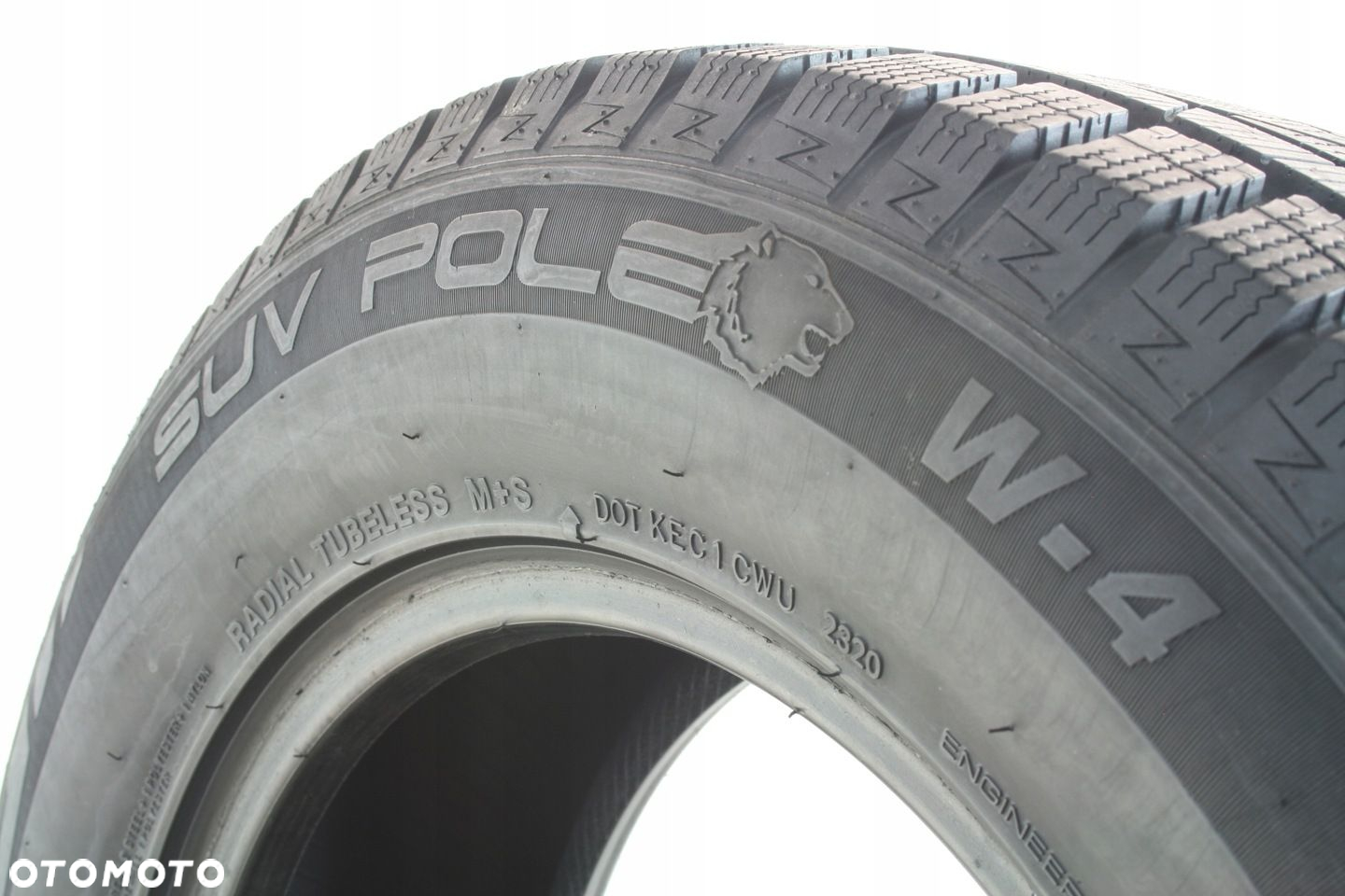 215/65R16 98H MOMO SUV POLE W-4 - 4