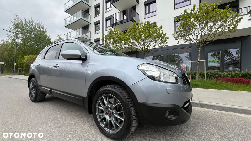 Nissan Qashqai+2 2.0 dCi 4x4 Tekna - 2