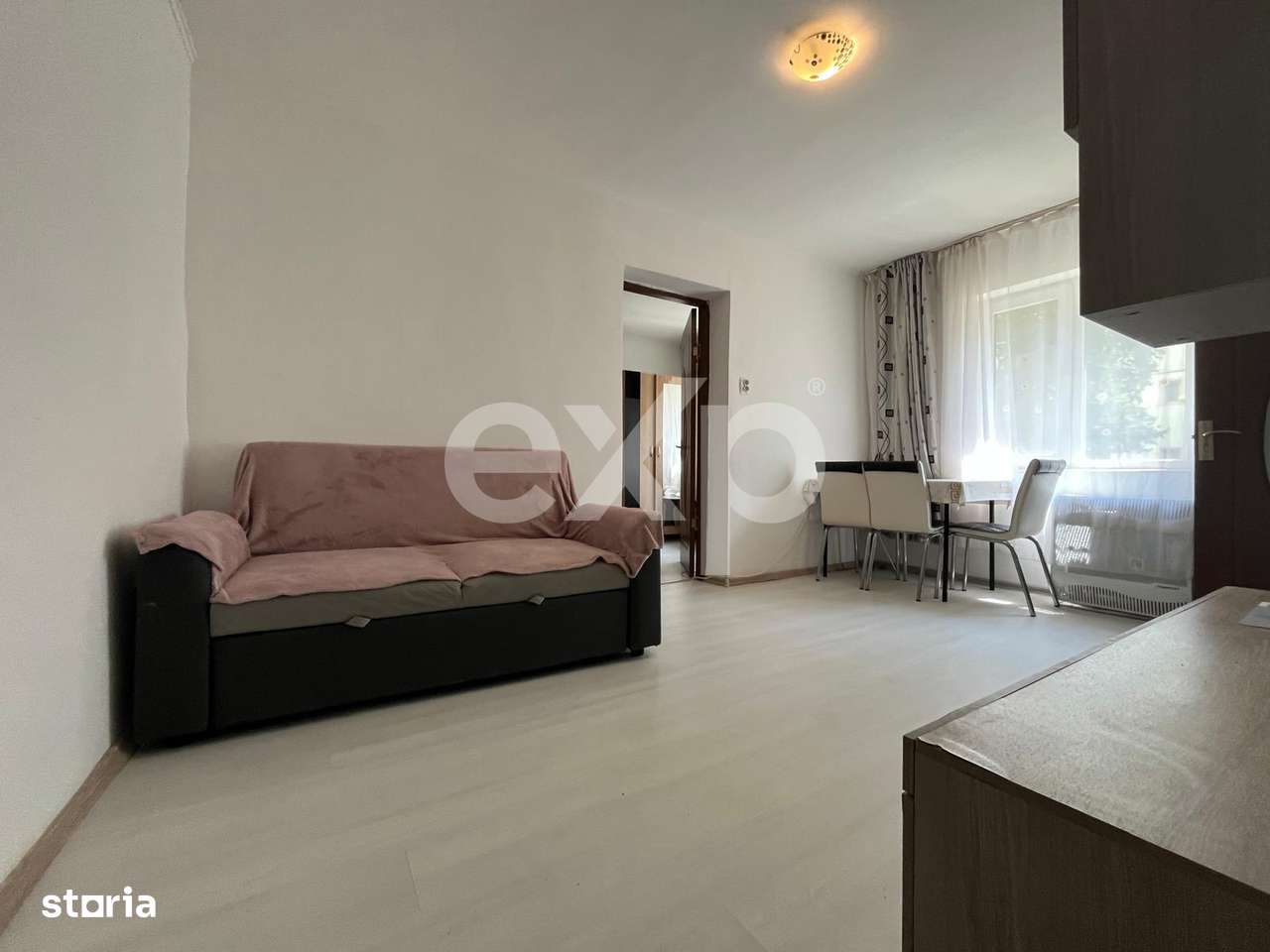Vanzare 2 camere mobilat si utilat parter central Gaesti-2