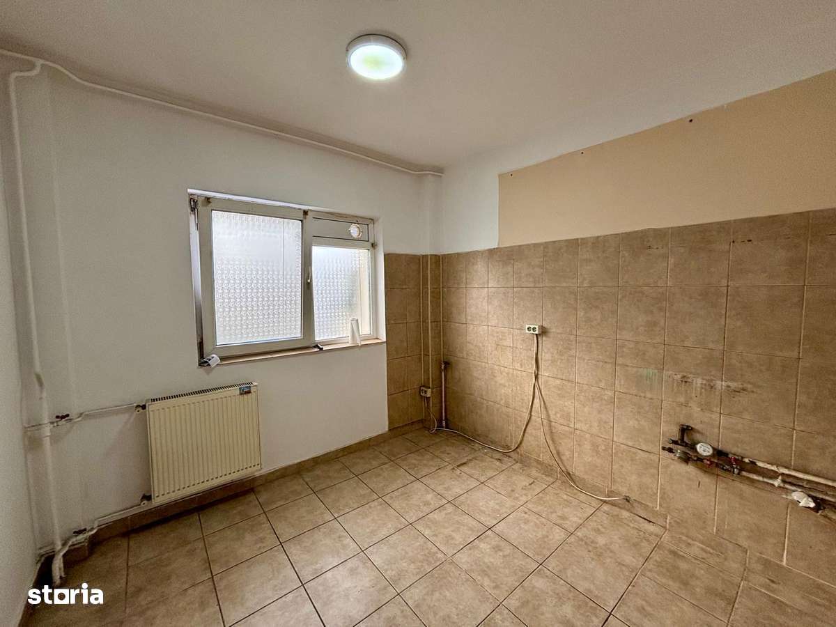 Apartament de vanzare 3 camere, Diham, B.Chisinau, Cernauti, Basarabia-9