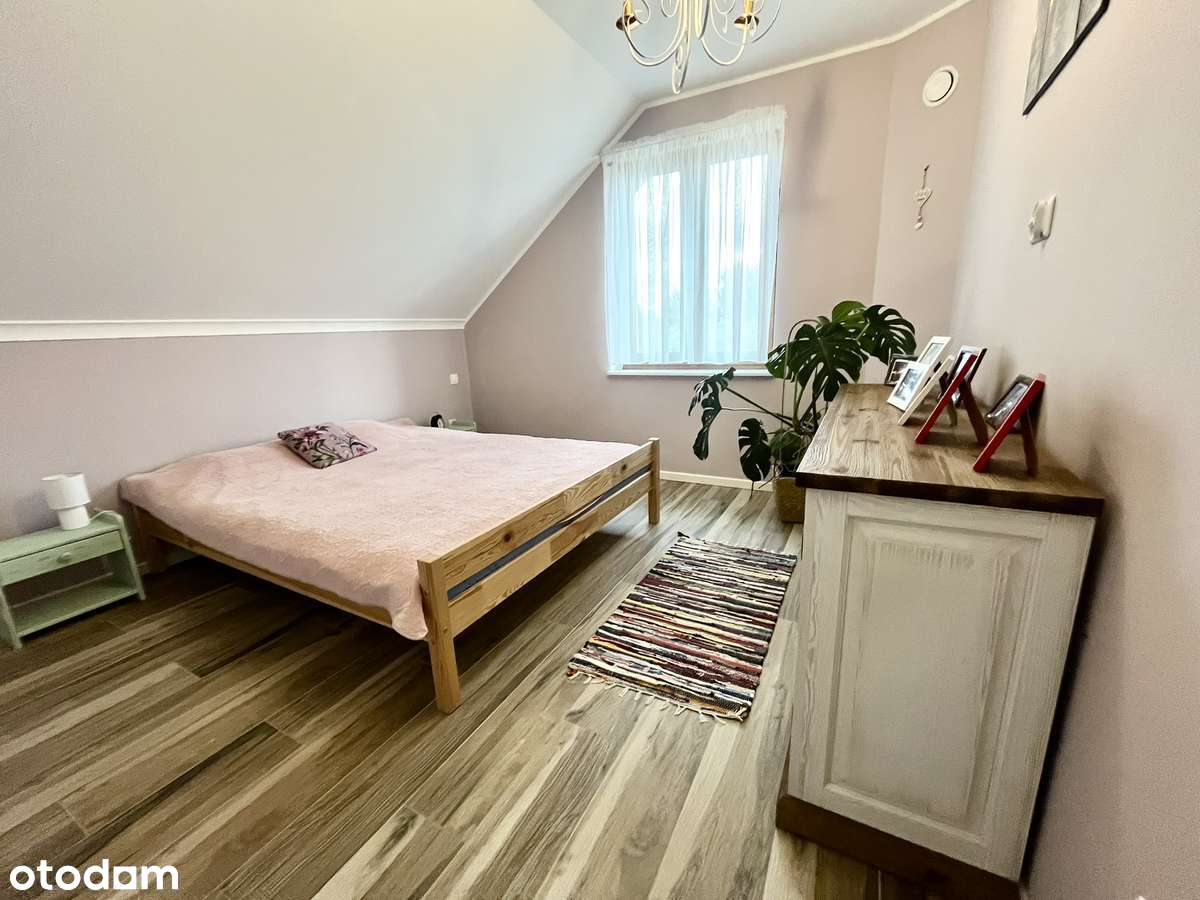 Stylowy i przytulny dom z klimatycznym wnętrzem-gotowy do zamieszkania-11