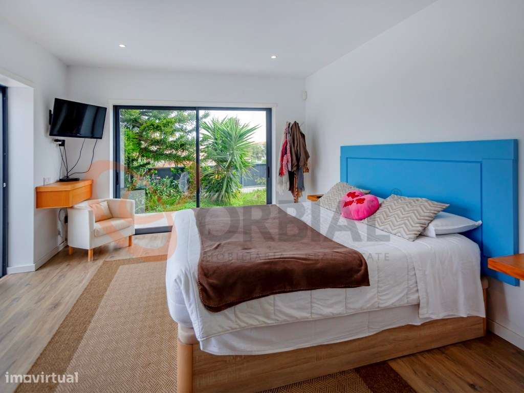 Moradia para venda em Albufeira com 6 quartos e piscina-25