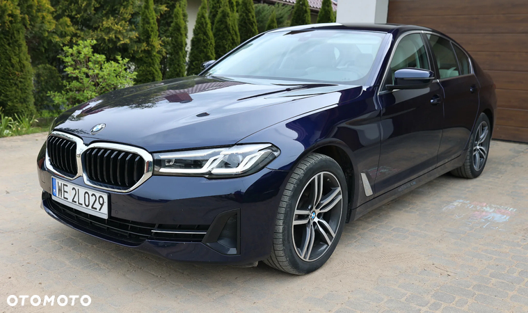 BMW Seria 5 520i GPF Luxury Line sport - 12