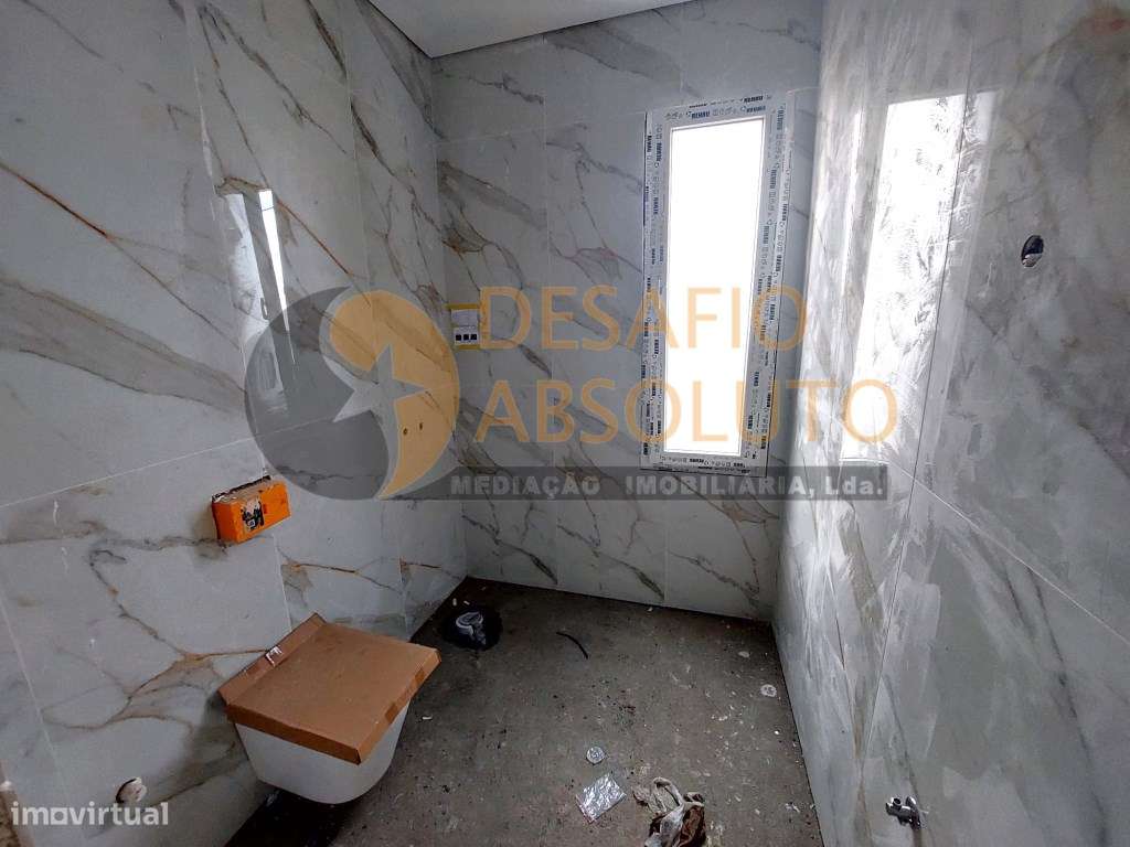 Moradia Isolada Térrea T4, com Piscina e Garagem. Azeitão-20