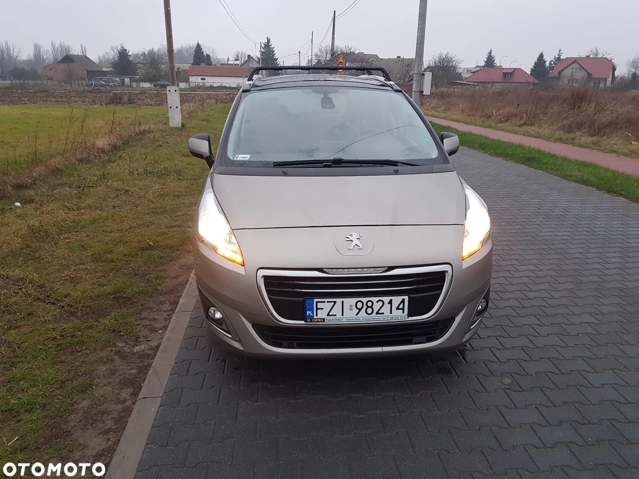 Peugeot 5008 1.6 HDi Style 7os - 9