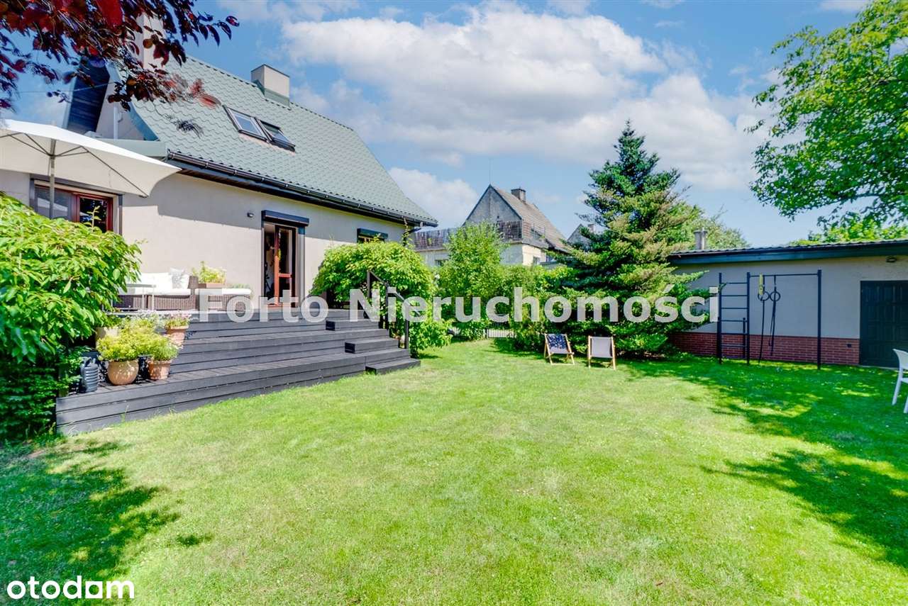 Dom w Chorzowie Batorym na ulicy Kasztanowej-12