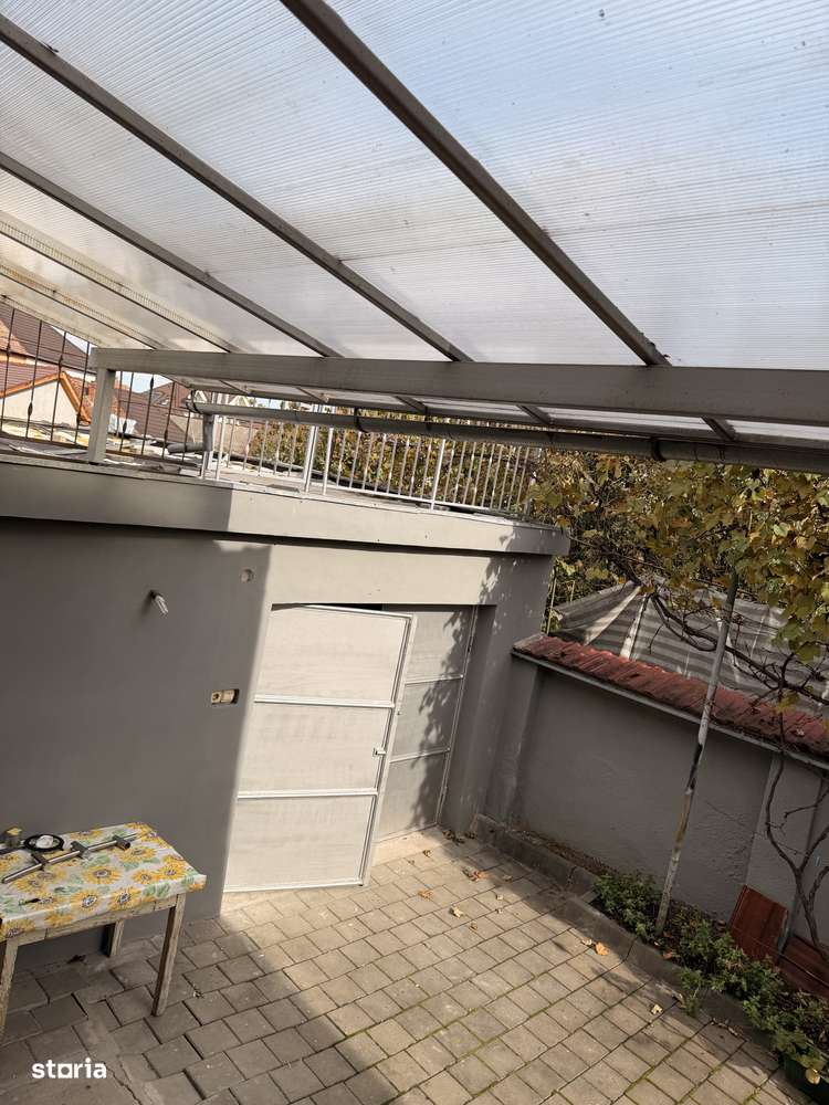 Apartament la casă cu 3 camere si subsol.-18