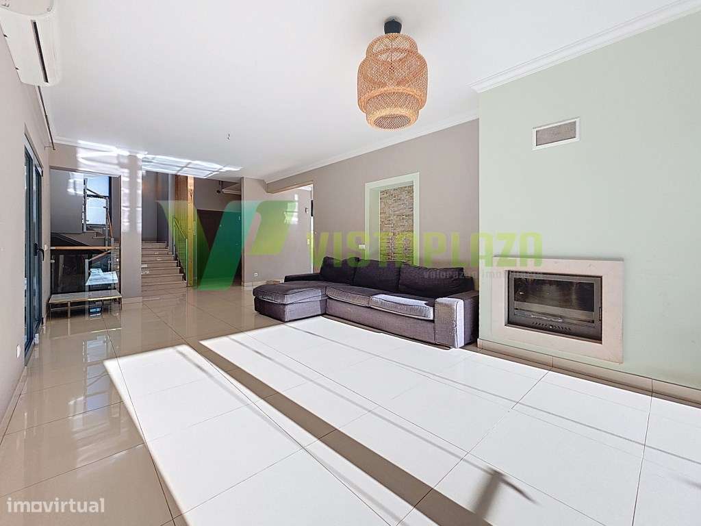 Moradia isolada com 4 quartos na Urbanização Caldeira do Moinho, Po... - Grande imagem: 4/42