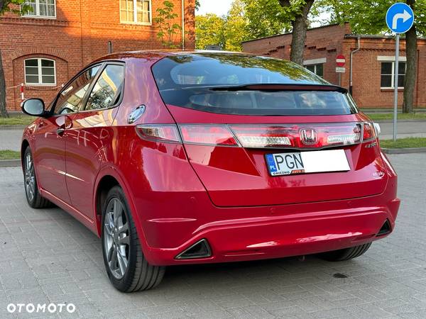 Honda Civic 1.8 Sport - 16