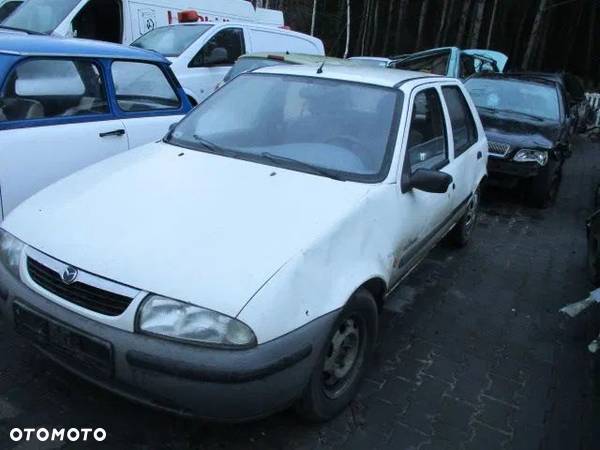 MAZDA 121 1.8 D MASKA POKRYWA SILNIKA 98r. - 2