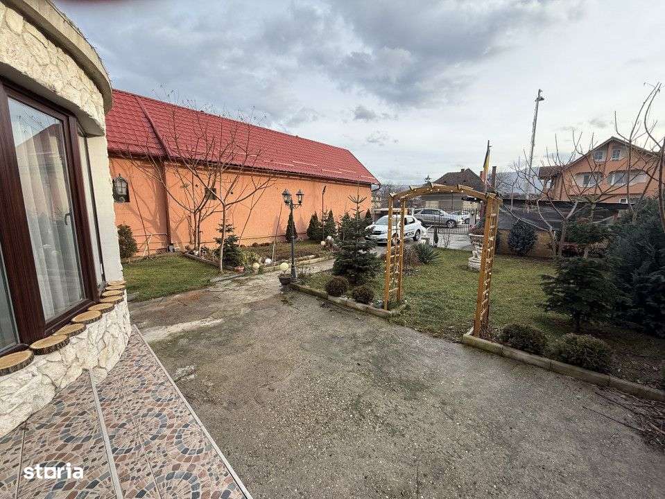 Casa vila 300mp, teren 1100mp, de inchiriat, zona Avram Iancu - Imagine principală: 3/14