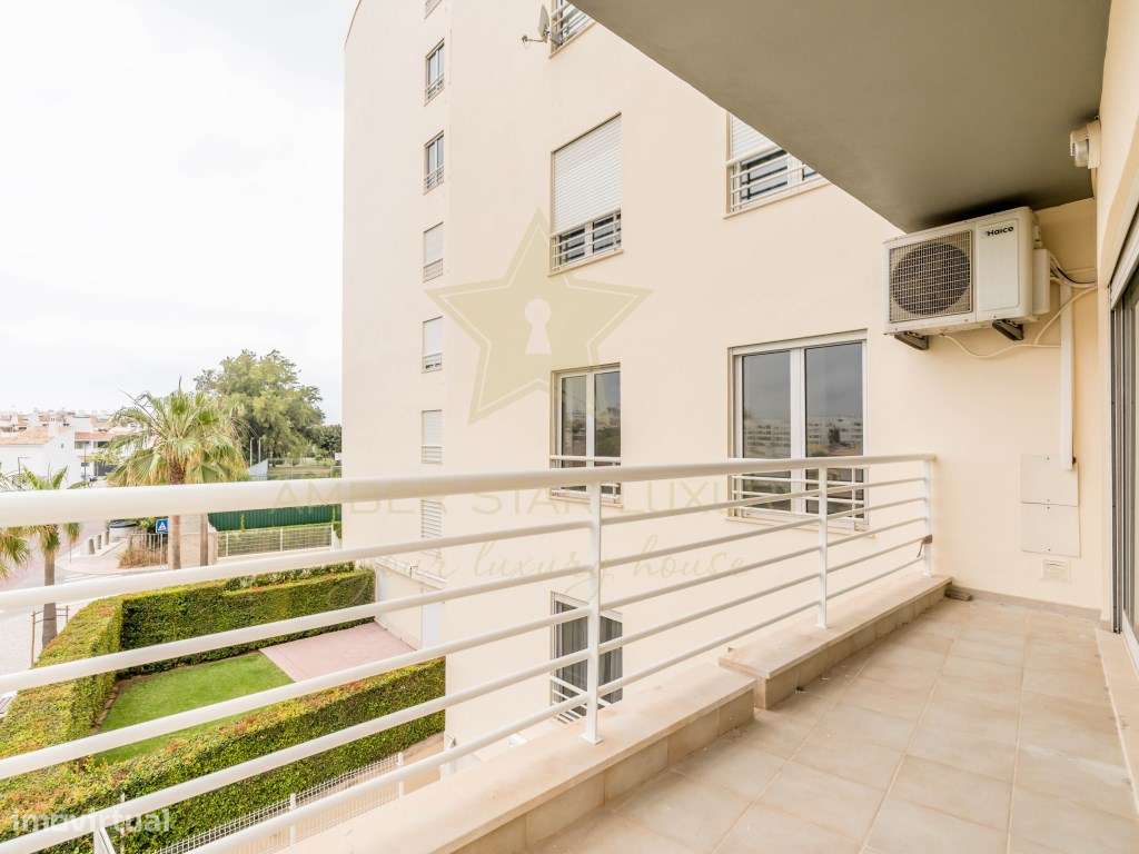 Excelente apartamento T3 no centro de Vilamoura - Grande imagem: 4/20
