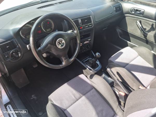 VW Golf 1.6i Sport Pacific - 15