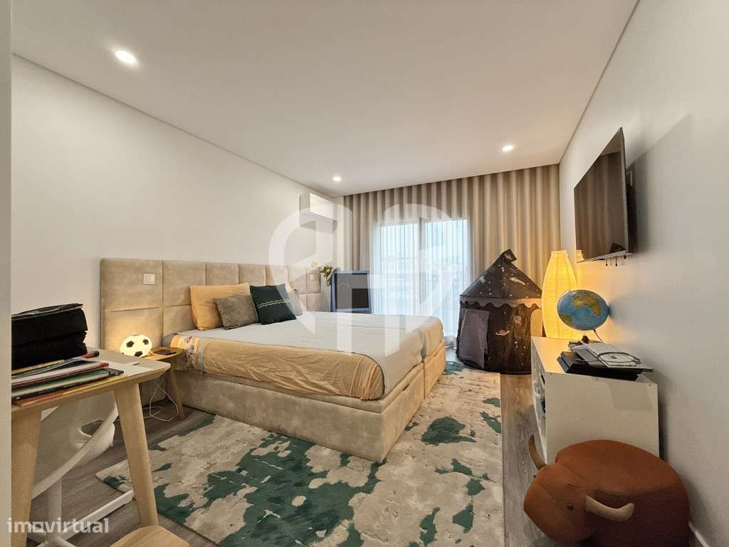 Apartamento T4 Duplex 3/ Suites com Vista Lisboa / Rio Tejo-31