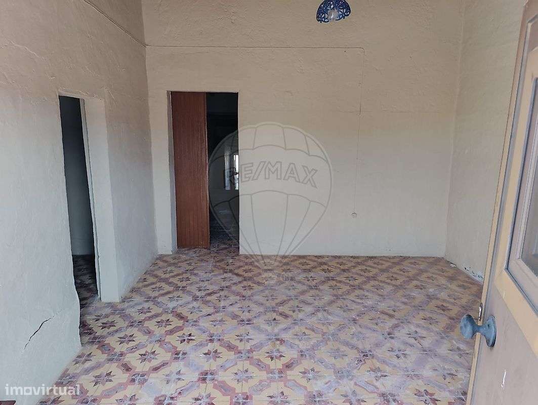 Moradia T1 para venda-5