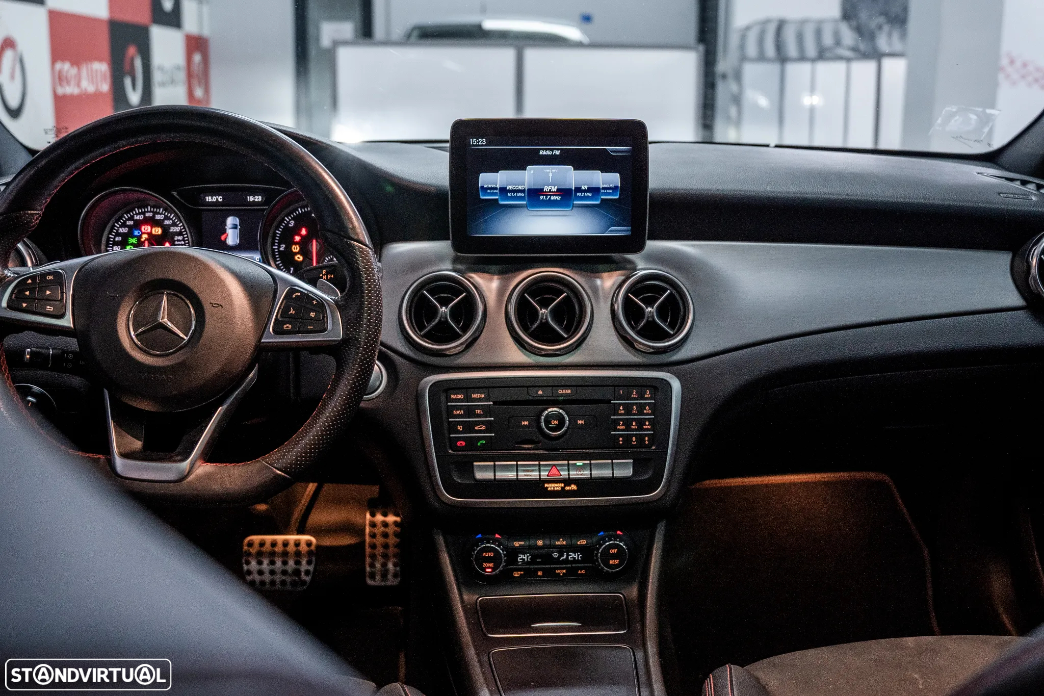 Mercedes-Benz GLA 220 d AMG Line - 12