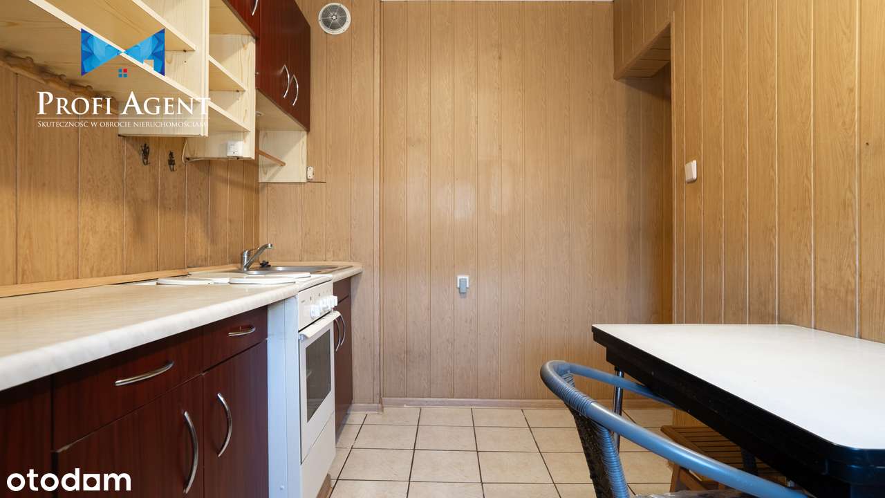 Przestrzeń do życia i oddechu – dom z garażem i zieloną działką-12