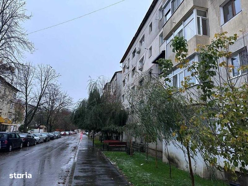 Apartament 2 camere decomandat zona CEC Focsani