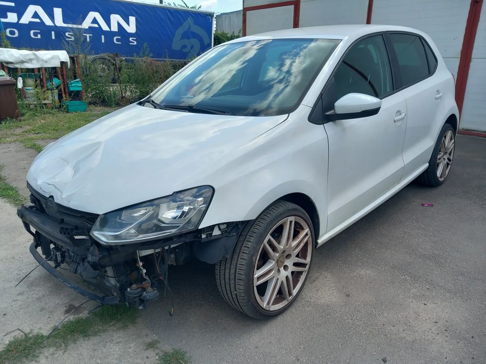 Volkswagen Polo V (2009-2017) 1.2 TSI BMT Comfortline Perfectline 2015