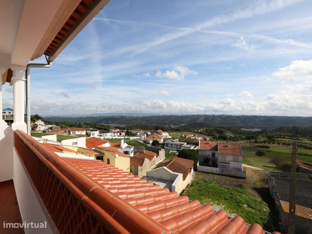 Moradia Geminada T3 com Vistas Deslumbrantes, Localizada na Serra d...-31