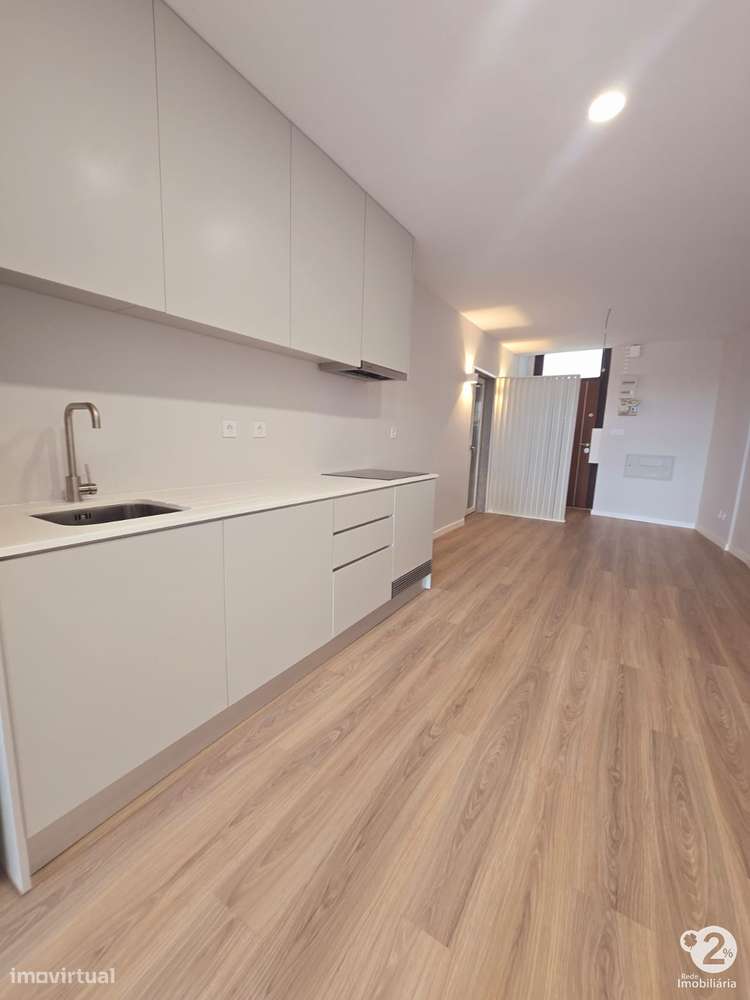 Andar Moradia totalmente remodelada - Grande imagem: 4/18