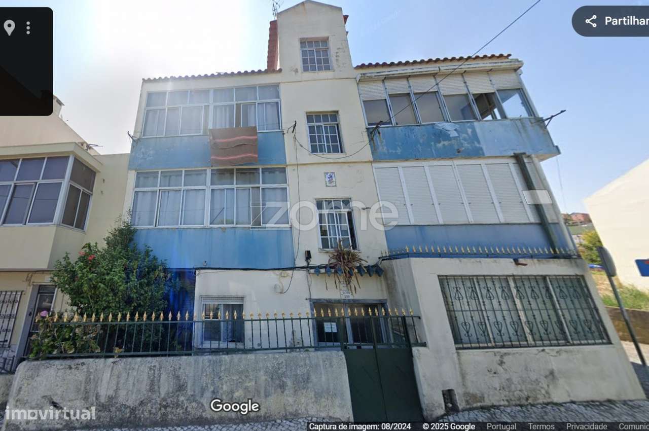 Venda Predio C 3 Pisos Encosta Da Luz Odivelas
