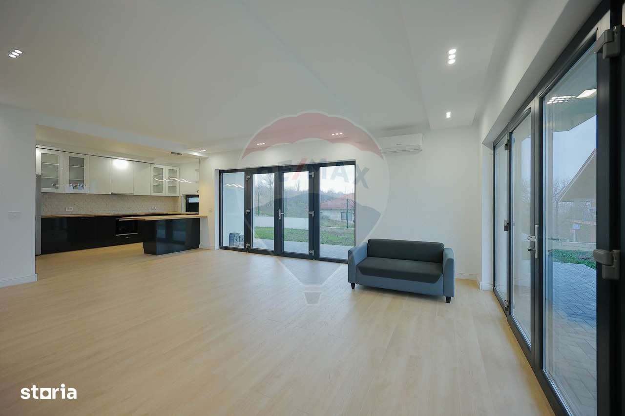 Casă Individuală 4 camere, Dealuri, Zona Doja, Panoramă-9