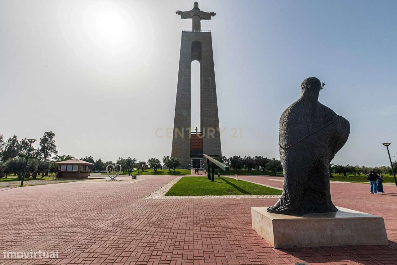 Oportunidade - T1 em Almada-16