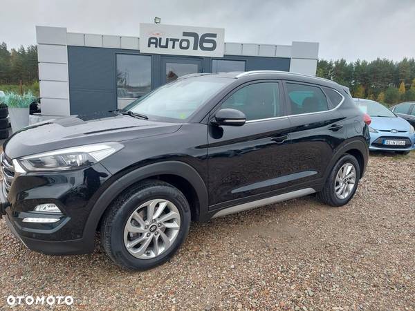 Hyundai Tucson 1.7 CRDI BlueDrive Style 2WD - 17