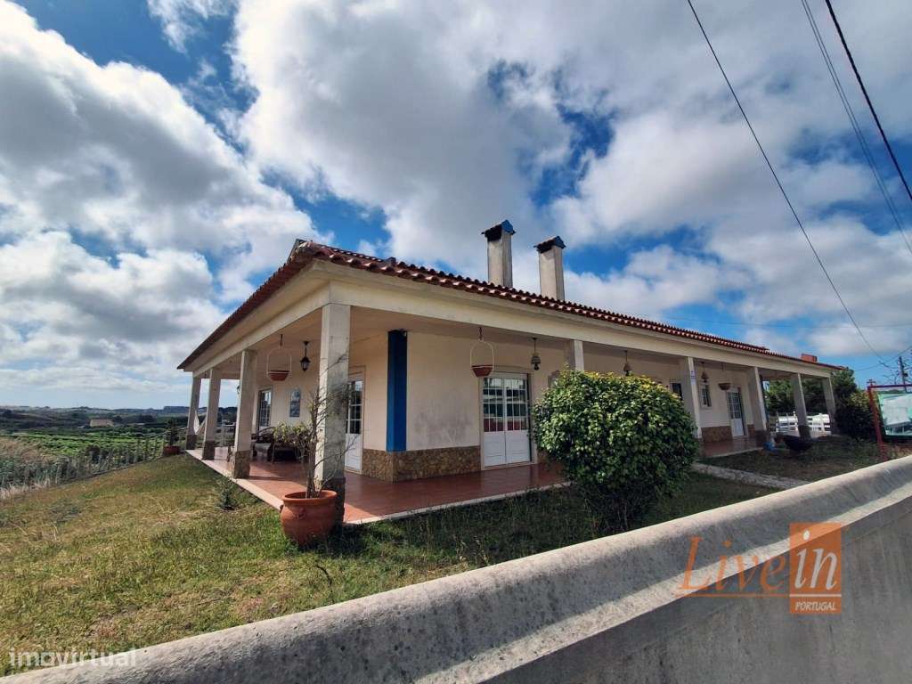 Moradia Independente T4 com Sótão, Garagem para 10 Viaturas e Terre... - Grande imagem: 2/55