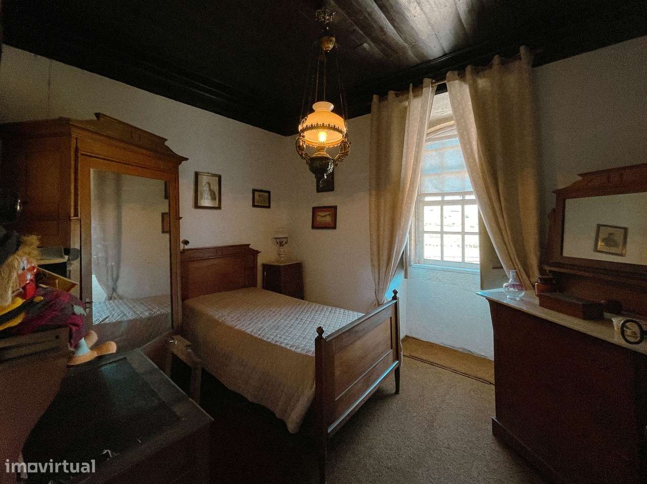 Quinta com Casa senhorial brasonada do Século XVIII na região do Douro-54