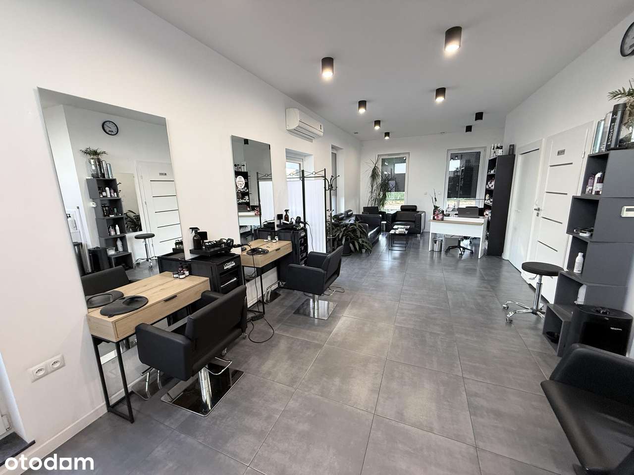 dom z dużym garażem  + lokal usługowy - pow. 262m2 -- Leszno - Zatorze-18