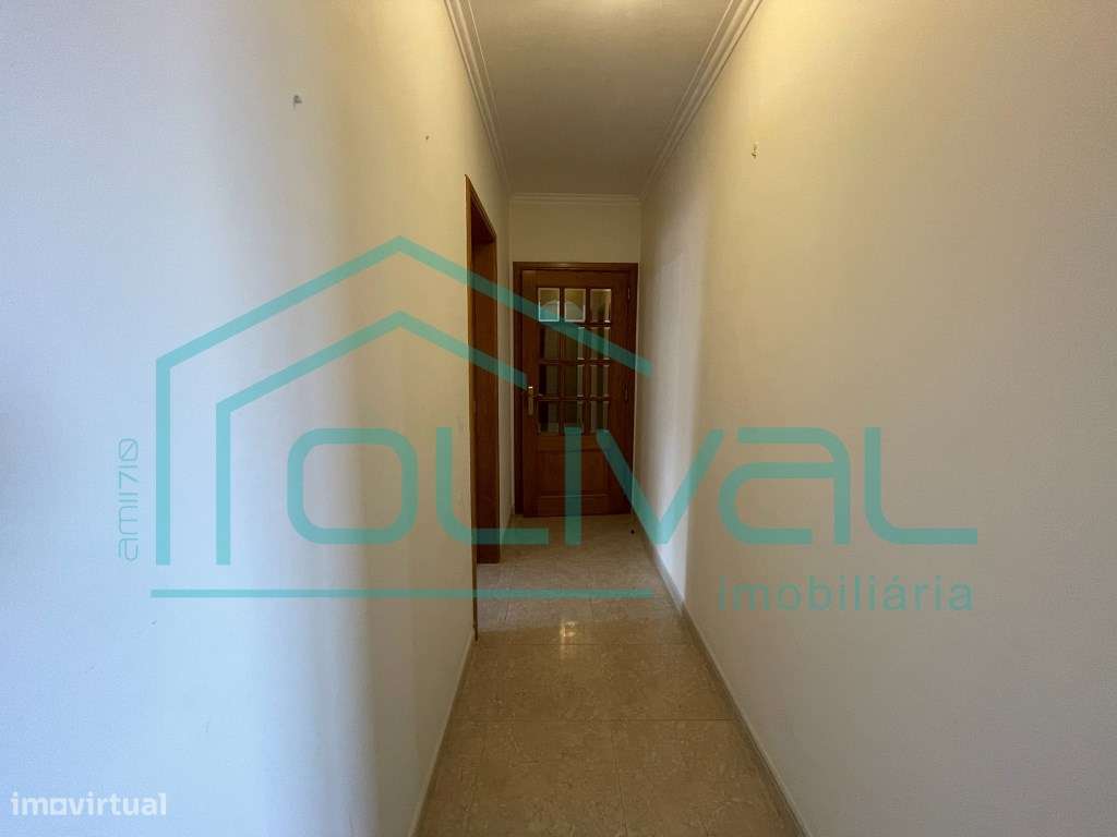 Apartamento T3 com parqueamento e arrecadação na 2ª Fase da Qta. Pi...-28