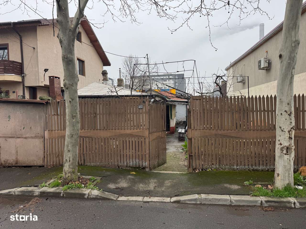 Berceni Luica teren cu casa de vanzare-0