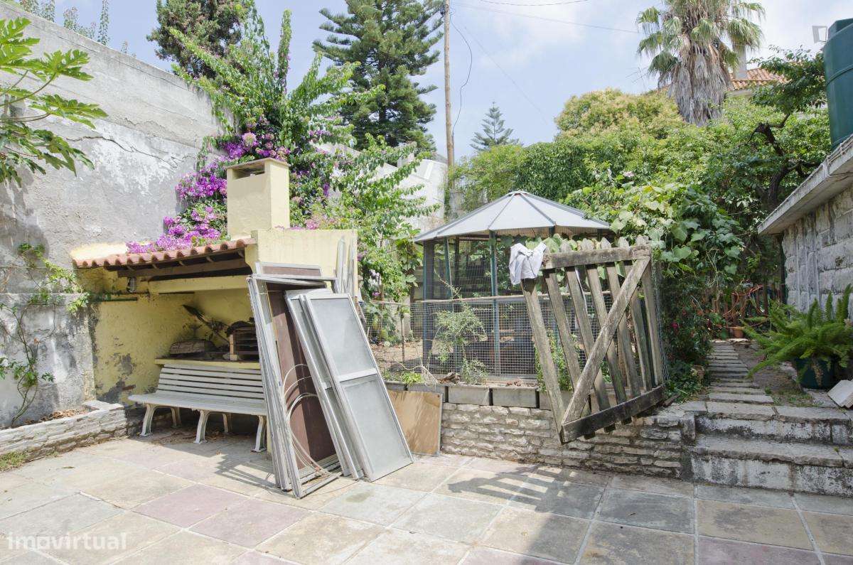 Quarto - localizado em Restelo Lisbon - Grande imagem: 5/6