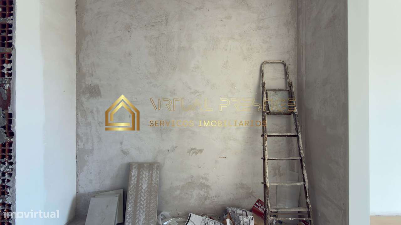 Moradia T4 triplex de gaveto | 2 suítes c/ closet | lareira | Fernã...-10