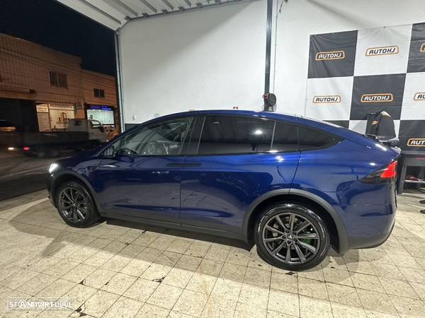 Tesla Model X Standard Range - 26