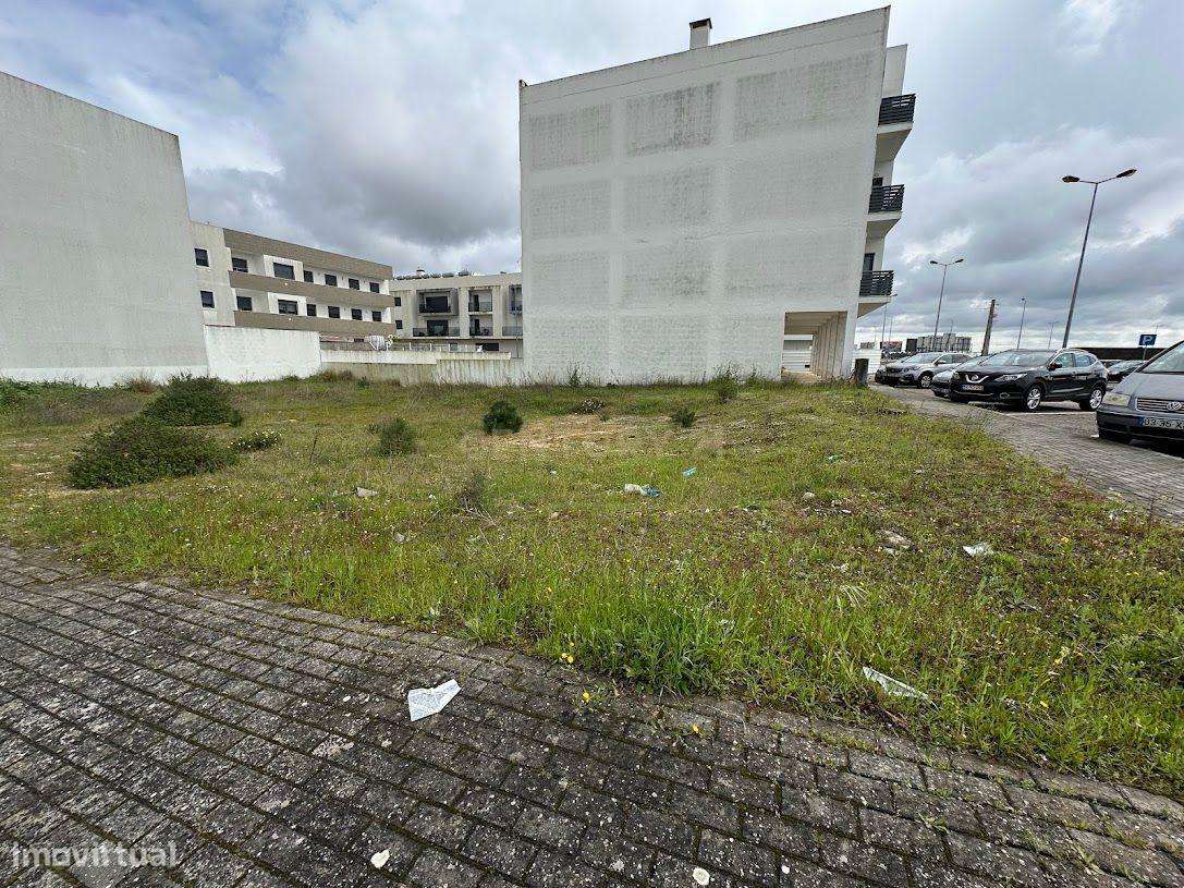 TERRENO PARA CONSTRUÇÃO DE PRÉDIO EM SALVATERRA DE MAGOS - BENAVENTE - Grande imagem: 4/16