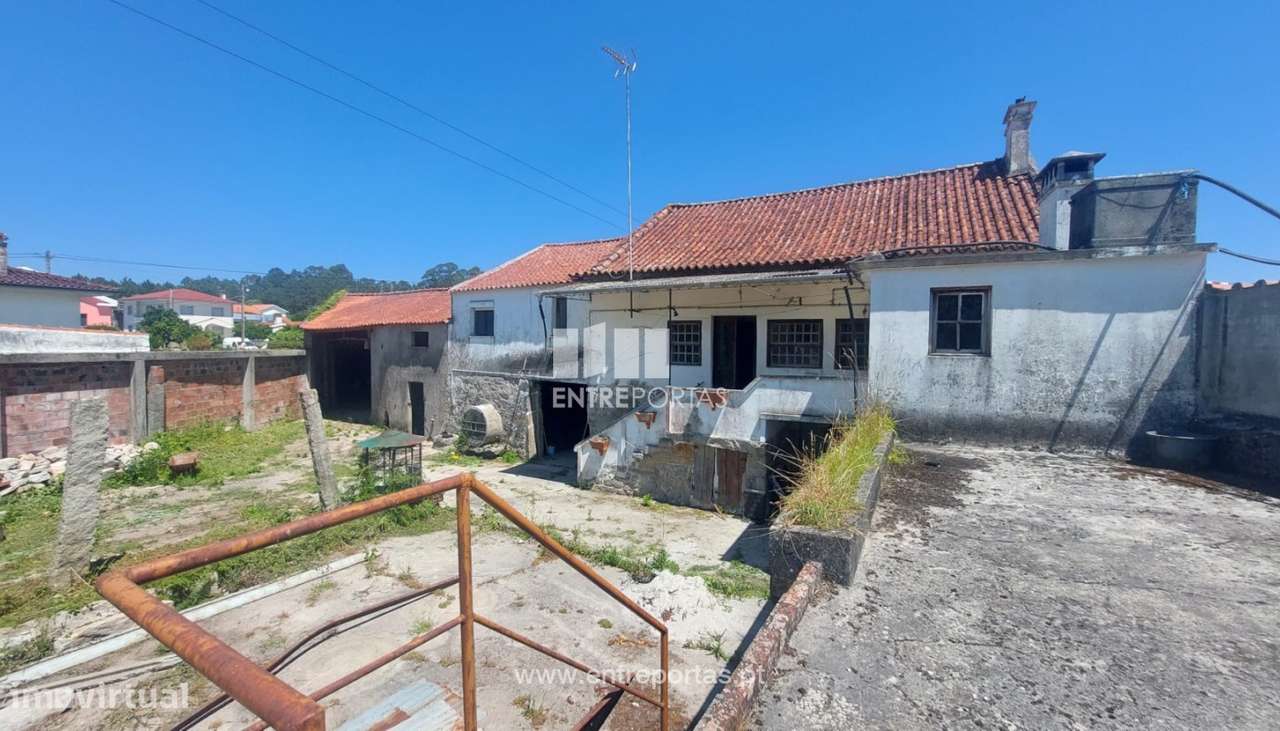 Venda de quintinha c/ moradia V4 em pedra, Vila Fria, Viana do Castelo - Grande imagem: 2/30