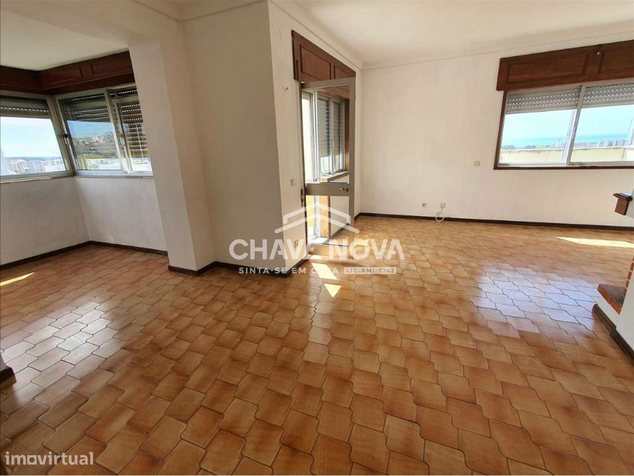 T3 C/ Terraço em Santa Marinha - Vila Nova de Gaia - Grande imagem: 5/17