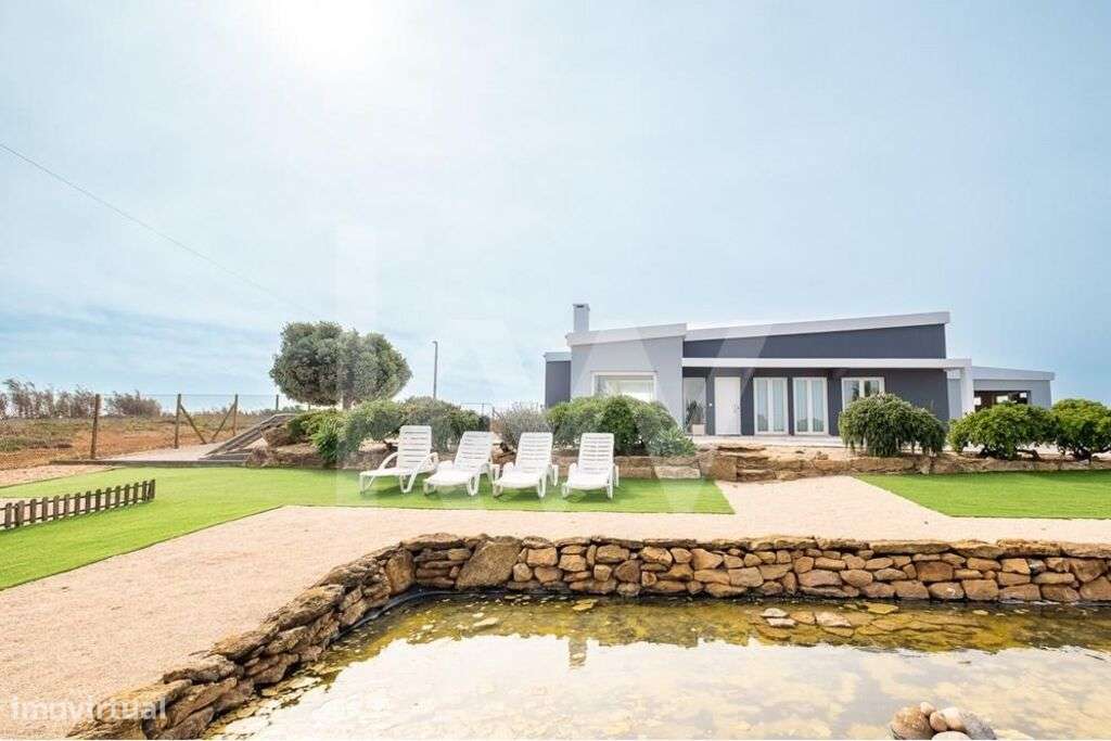 Moradia sobre a Praia da Calada - Grande imagem: 4/39