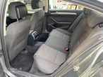 VW Passat 1.6 TDI BlueMotion - 8