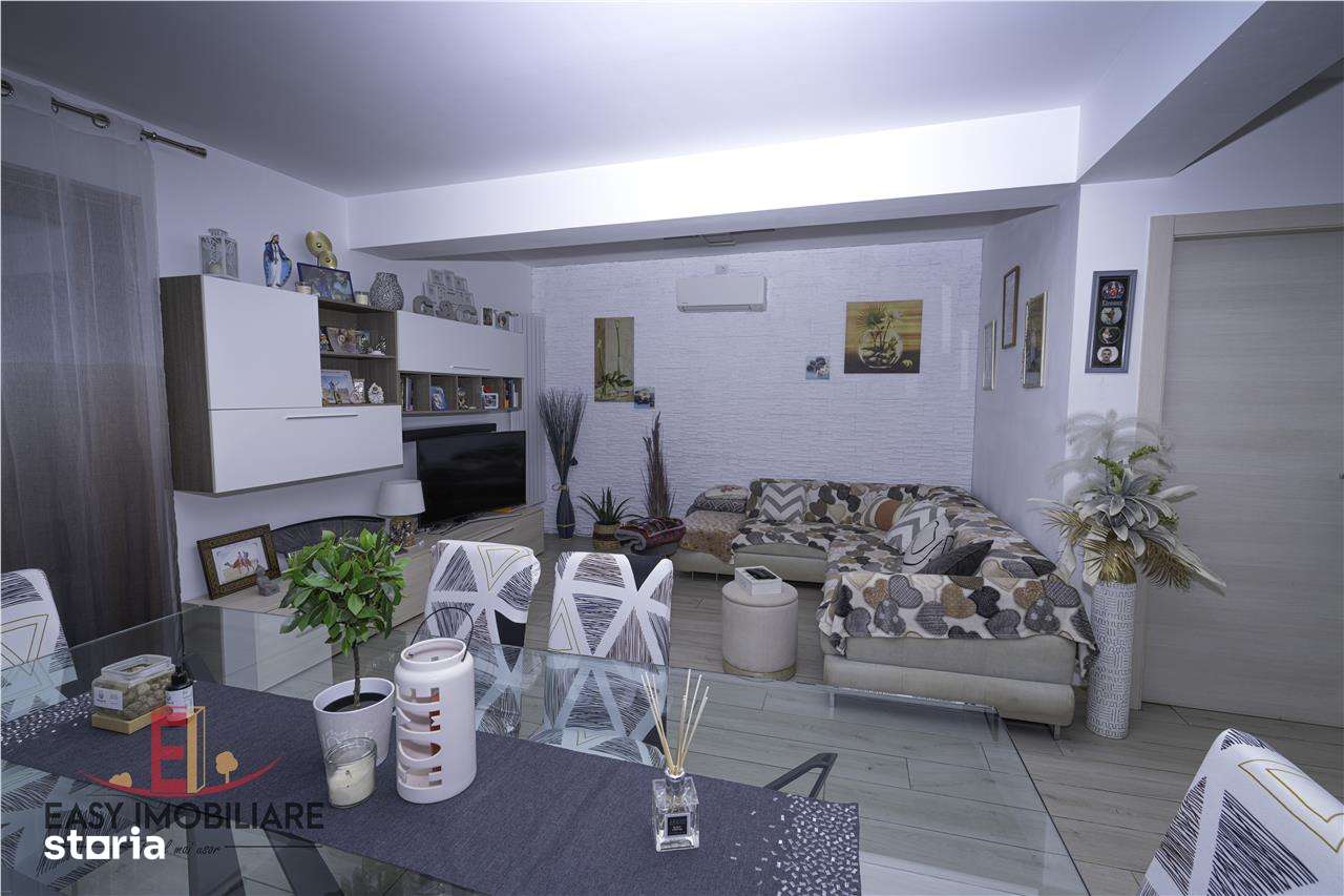 Casa moderna cu piscina, panouri solare, pompa caldura si teren de 140-17