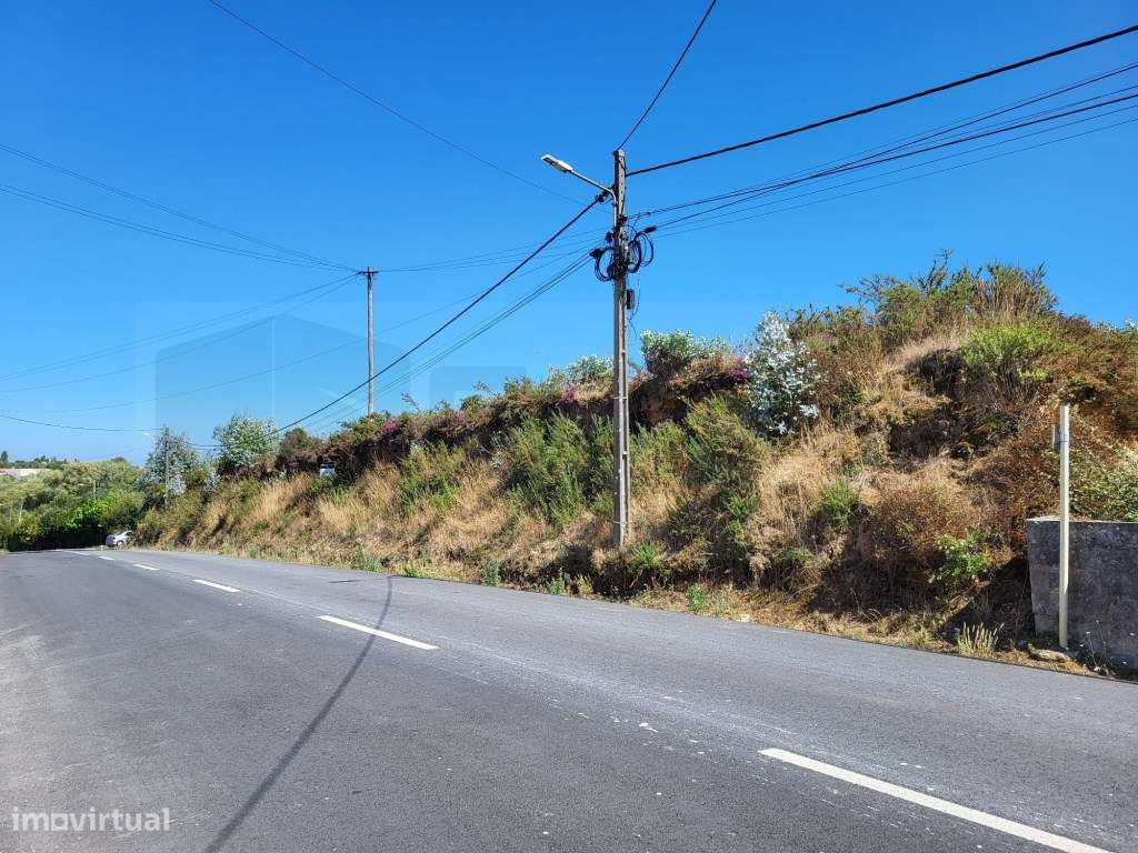 Terreno para moradias a 5 minutos do Glicínias - Grande imagem: 2/5